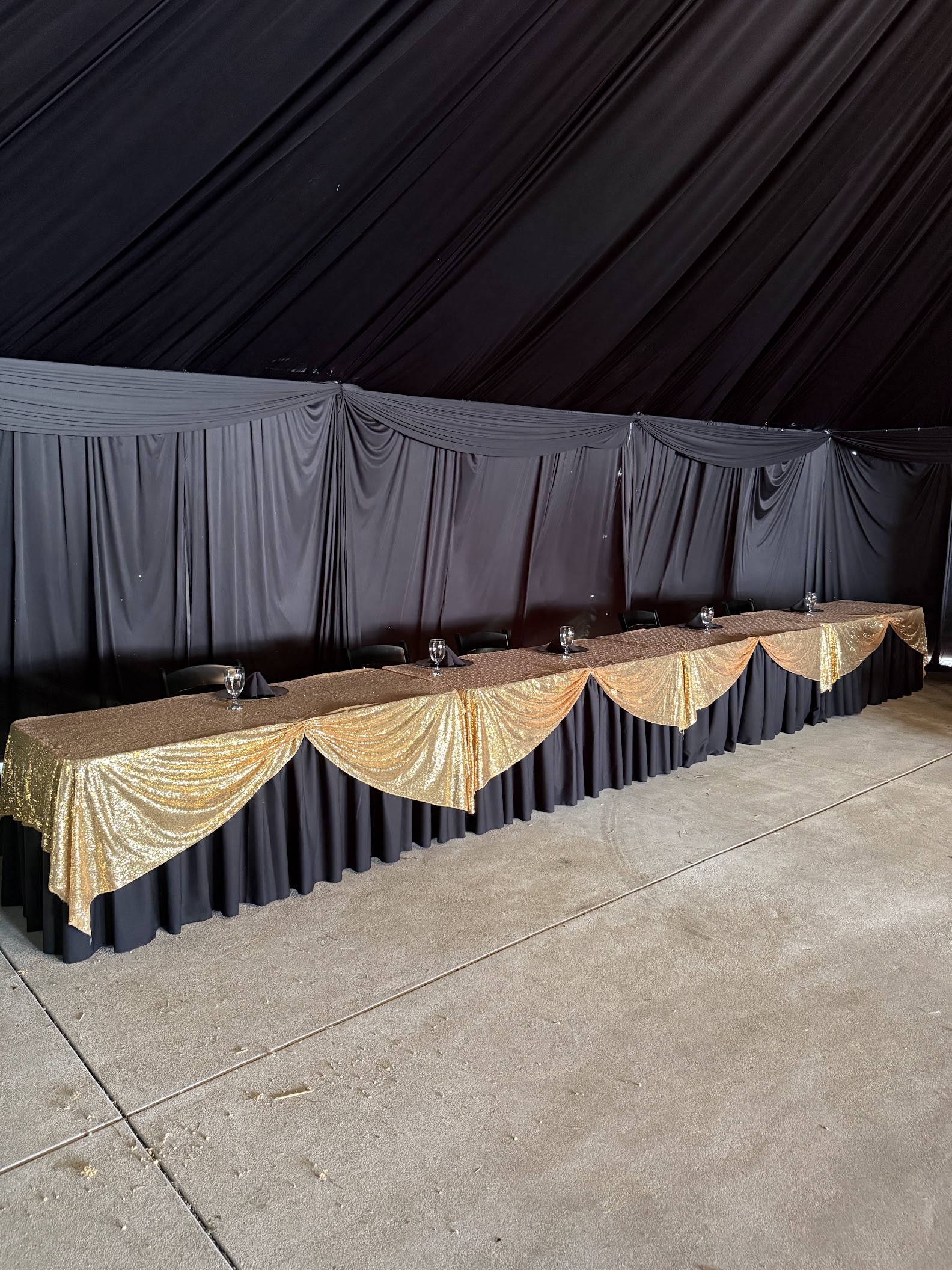 Specialty table rentals in Los Angeles